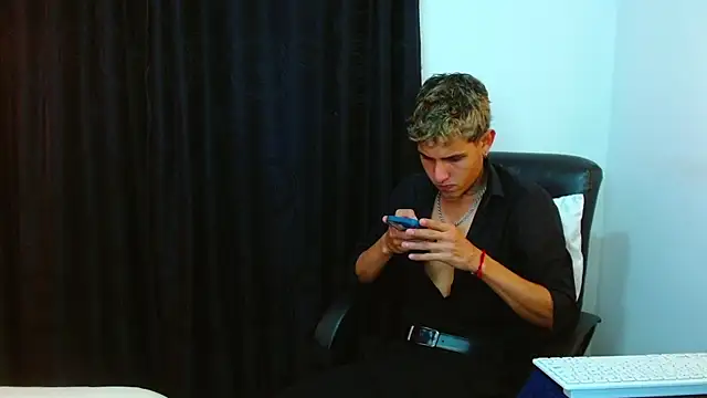 Bastiaan 28 online show from 03/24/26, 02:16