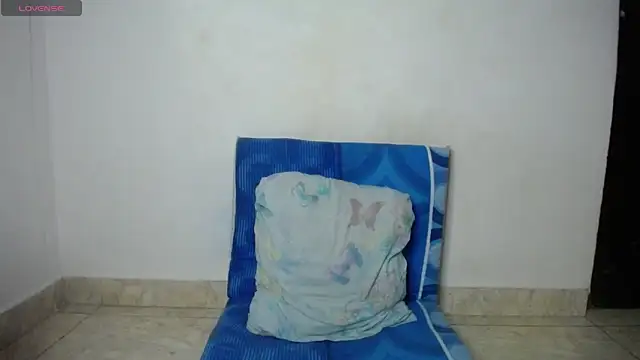 Snapshot of Eros_Smit chatting on 06/11/26, 02:37 Eros Smit online show from 06/11/26, 02:37