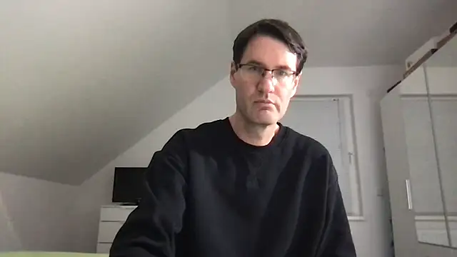 zxzx cam1 online show from 12/02/24, 04:53