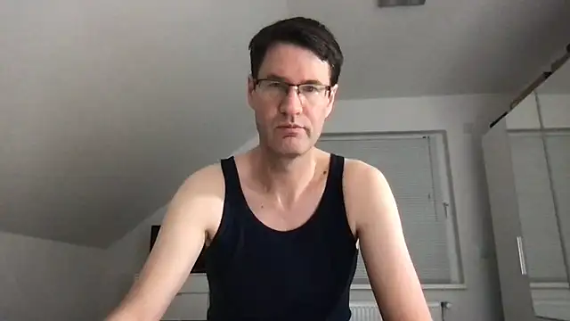 zxzx cam1 online show from 01/30/25, 11:24