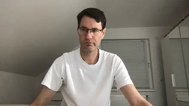 zxzx cam1 online show from 12/15/25, 06:01