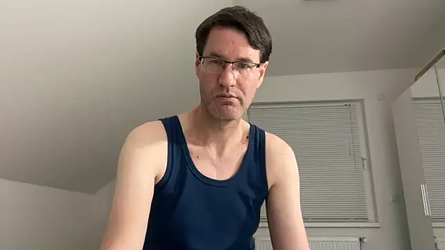 zxzx cam1 online show from 05/03/26, 02:56