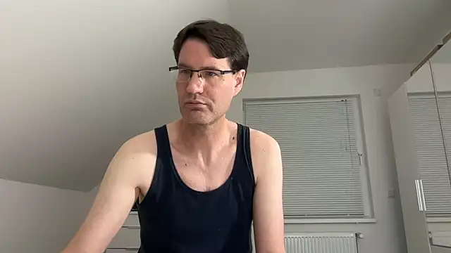 zxzx cam1 online show from 05/05/26, 09:56