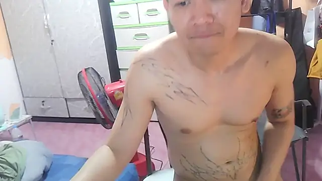 Snapshot of sissy3jenna chatting on 12/15/25, 08:07 sissy3jenna online show from 12/15/25, 08:07