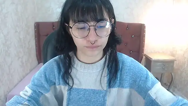 charlottemoonxz online show from 02/02/25, 01:52