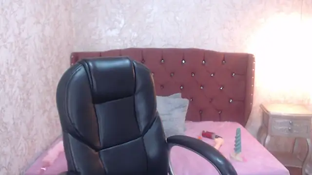 charlottemoonxz online show from 03/08/25, 11:18