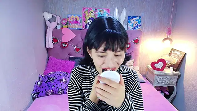 charlottemoonxz online show from 02/15/26, 06:59