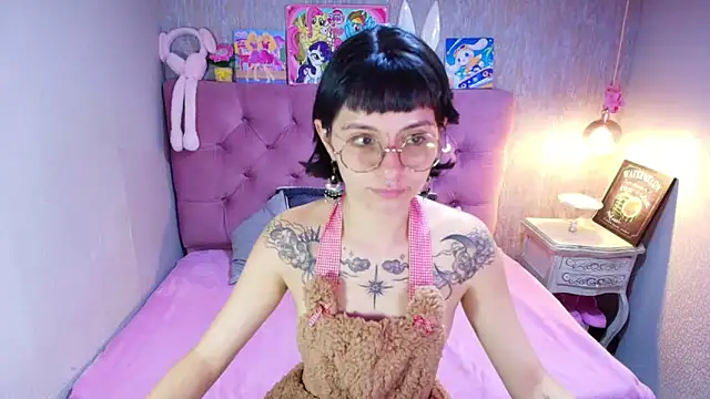 charlottemoonxz online show from 03/08/26, 07:06