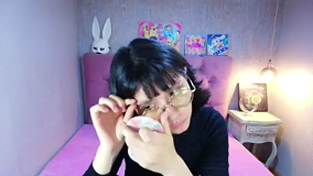 Snapshot of charlottemoonxz chatting on 06/24/26, 05:45 charlottemoonxz online show from 06/24/26, 05:45