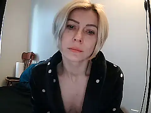 Snapshot of anechka1 chatting on 12/19/24, 12:45 anechka1 online show from 12/19/24, 12:45