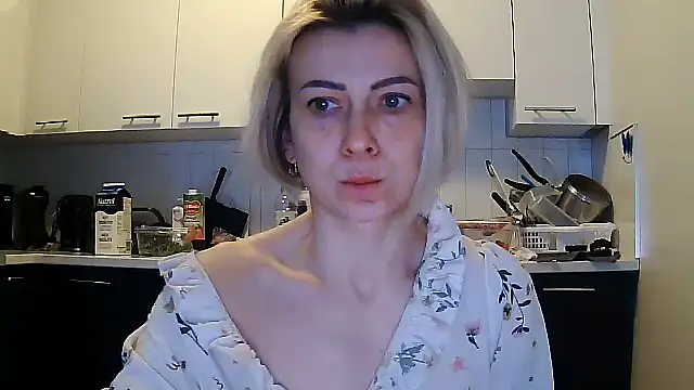 Snapshot of anechka1 chatting on 02/26/25, 12:03 anechka1 online show from 02/26/25, 12:03