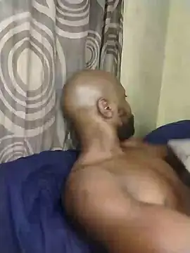 Snapshot of Stallion100 chatting on 12/14/24, 01:06 Stallion100 online show from 12/14/24, 01:06