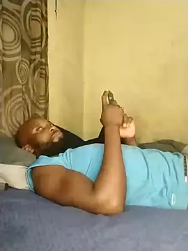 Snapshot of Stallion100 chatting on 01/27/25, 11:43 Stallion100 online show from 01/27/25, 11:43