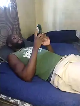 Snapshot of Stallion100 chatting on 01/30/25, 12:06 Stallion100 online show from 01/30/25, 12:06