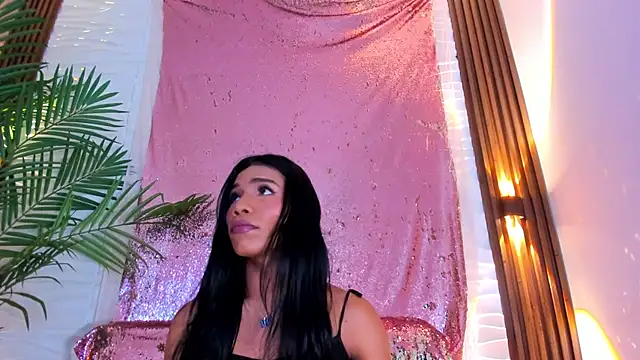 Snapshot of kimberly_Gonzalez1 chatting on 09/25/25, 03:43 kimberly Gonzalez1 online show from 09/25/25, 03:43