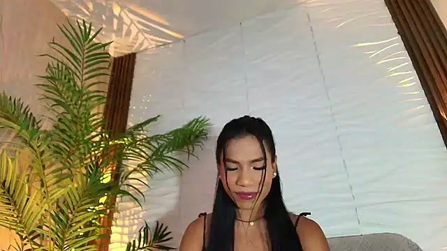 Snapshot of kimberly_Gonzalez1 chatting on 12/16/25, 07:41 kimberly Gonzalez1 online show from 12/16/25, 07:41
