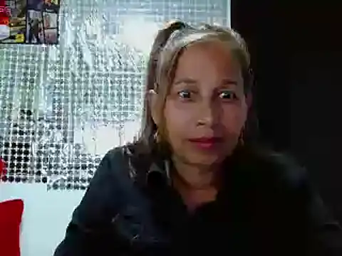 Snapshot of CaroMasha chatting on 02/27/25, 11:26 CaroMasha online show from 02/27/25, 11:26