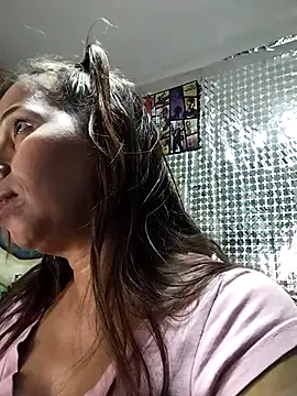 Snapshot of CaroMasha chatting on 03/21/25, 11:23 CaroMasha online show from 03/21/25, 11:23