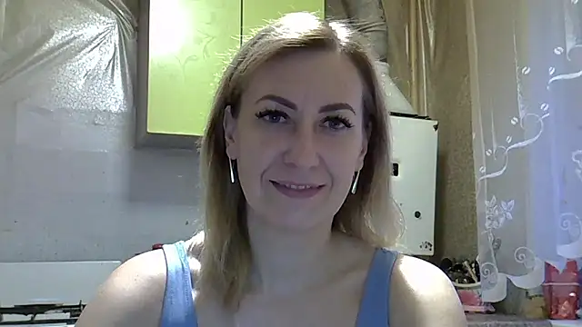 Snapshot of AshleyXHoney chatting on 12/02/24, 05:37 AshleyXHoney online show from 12/02/24, 05:37