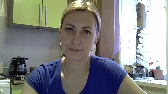 Snapshot of AshleyXHoney chatting on 12/24/24, 07:06 AshleyXHoney online show from 12/24/24, 07:06