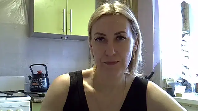 Snapshot of AshleyXHoney chatting on 12/26/24, 08:50 AshleyXHoney online show from 12/26/24, 08:50