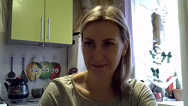 Snapshot of AshleyXHoney chatting on 01/17/25, 09:06 AshleyXHoney online show from 01/17/25, 09:06