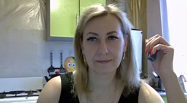 Snapshot of AshleyXHoney chatting on 02/06/25, 06:51 AshleyXHoney online show from 02/06/25, 06:51