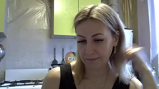 Snapshot of AshleyXHoney chatting on 02/10/25, 07:04 AshleyXHoney online show from 02/10/25, 07:04