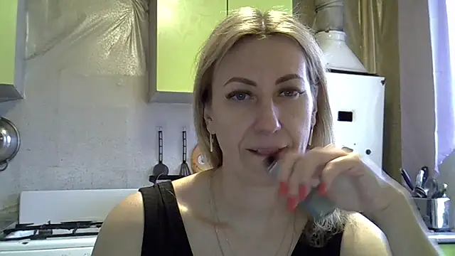 Snapshot of AshleyXHoney chatting on 02/10/25, 11:36 AshleyXHoney online show from 02/10/25, 11:36