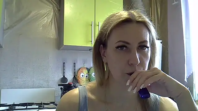 Snapshot of AshleyXHoney chatting on 03/05/25, 06:23 AshleyXHoney online show from 03/05/25, 06:23