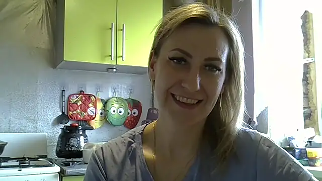 Snapshot of AshleyXHoney chatting on 03/13/25, 10:47 AshleyXHoney online show from 03/13/25, 10:47