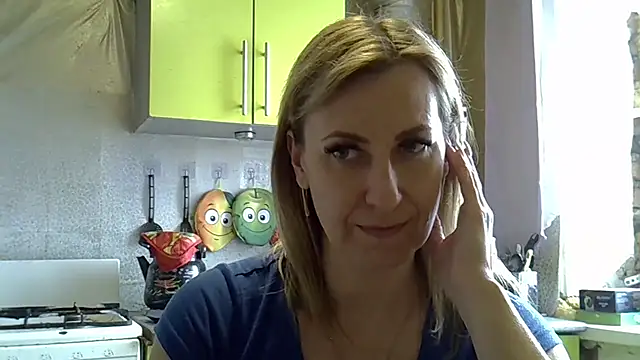 Snapshot of AshleyXHoney chatting on 03/17/25, 09:44 AshleyXHoney online show from 03/17/25, 09:44