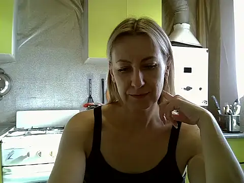 Snapshot of AshleyXHoney chatting on 09/11/25, 06:24 AshleyXHoney online show from 09/11/25, 06:24