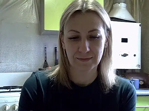 Snapshot of AshleyXHoney chatting on 10/23/25, 06:56 AshleyXHoney online show from 10/23/25, 06:56