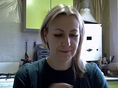 Snapshot of AshleyXHoney chatting on 11/06/25, 08:04 AshleyXHoney online show from 11/06/25, 08:04