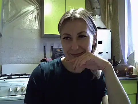 Snapshot of AshleyXHoney chatting on 11/07/25, 07:08 AshleyXHoney online show from 11/07/25, 07:08