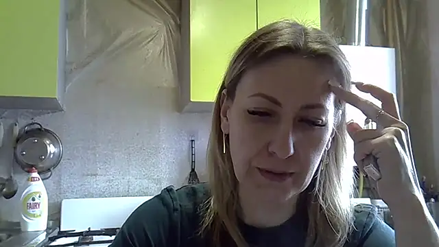 Snapshot of AshleyXHoney chatting on 03/03/26, 08:09 AshleyXHoney online show from 03/03/26, 08:09