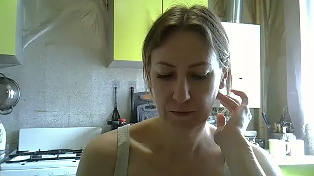 Snapshot of AshleyXHoney chatting on 06/02/26, 07:32 AshleyXHoney online show from 06/02/26, 07:32