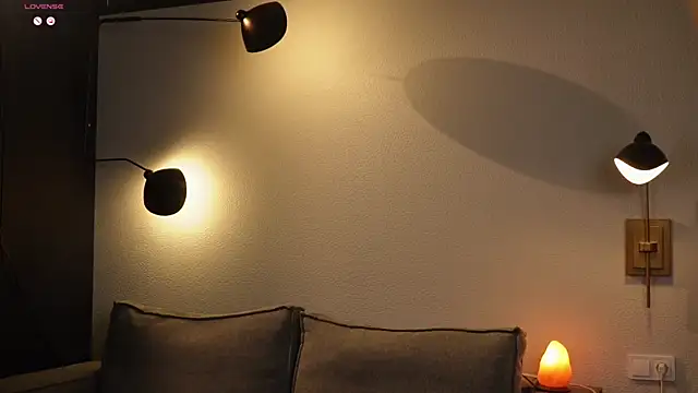 milablum777 online show from 01/06/25, 05:27