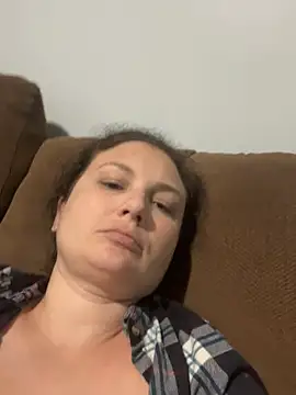 MilfyMrsRobinson online show from 10/18/25, 03:09