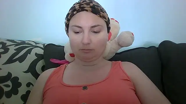 MilfyMrsRobinson online show from 06/05/26, 02:45