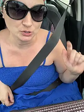 MilfyMrsRobinson online show from 07/09/26, 09:08