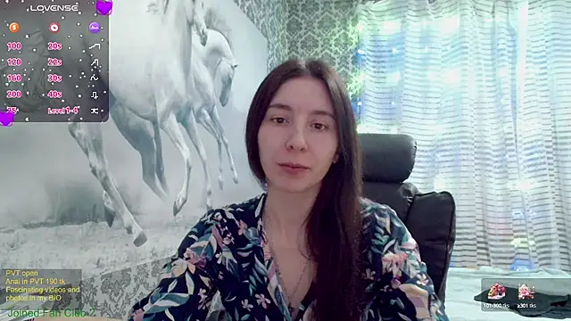 Snapshot of Wowpornoo chatting on 02/07/25, 12:28 Wowpornoo online show from 02/07/25, 12:28