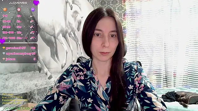 Snapshot of Wowpornoo chatting on 02/11/25, 03:29 Wowpornoo online show from 02/11/25, 03:29