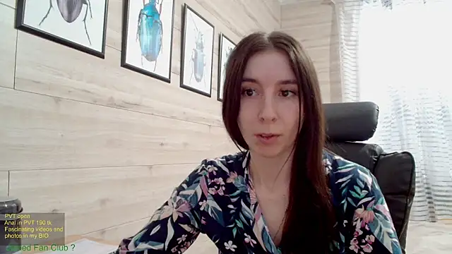 Snapshot of Wowpornoo chatting on 03/20/25, 08:09 Wowpornoo online show from 03/20/25, 08:09