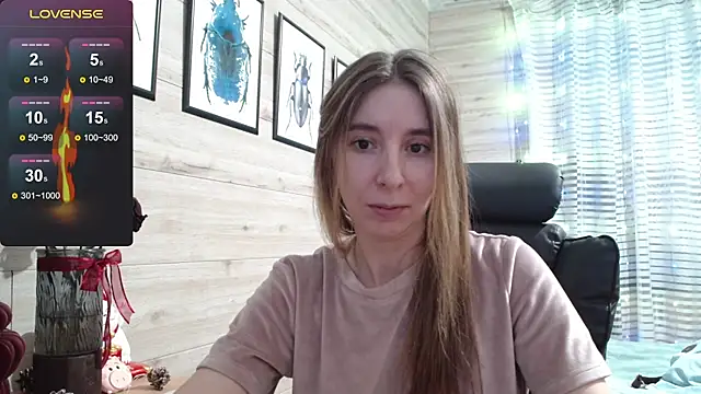 Snapshot of Wowpornoo chatting on 12/18/25, 12:00 Wowpornoo online show from 12/18/25, 12:00