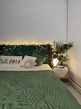 KimArts online show from 10/09/25, 04:38