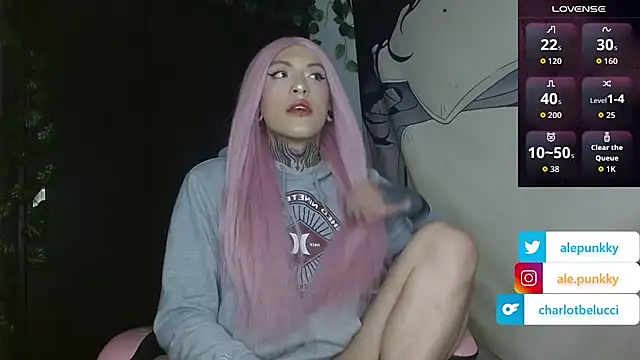 charlotbelucci  online show from 09/12/25, 09:31