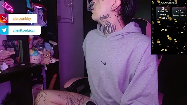 charlotbelucci  online show from 01/16/26, 08:18