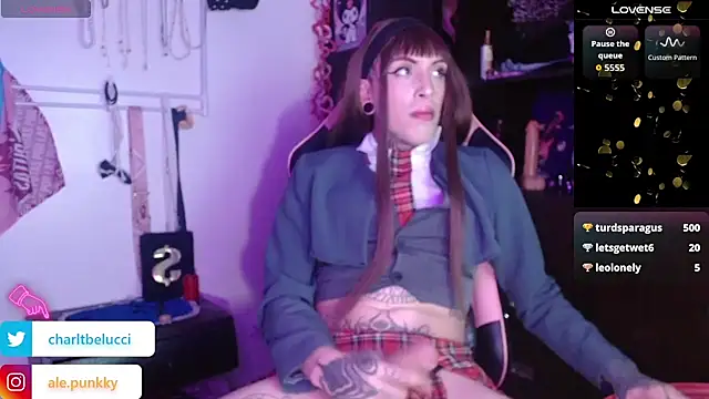 charlotbelucci  online show from 02/25/26, 11:09